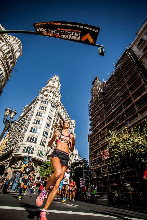Fotografia deportiva running del Maratón de Valencia Trinidad Alfonso 2014