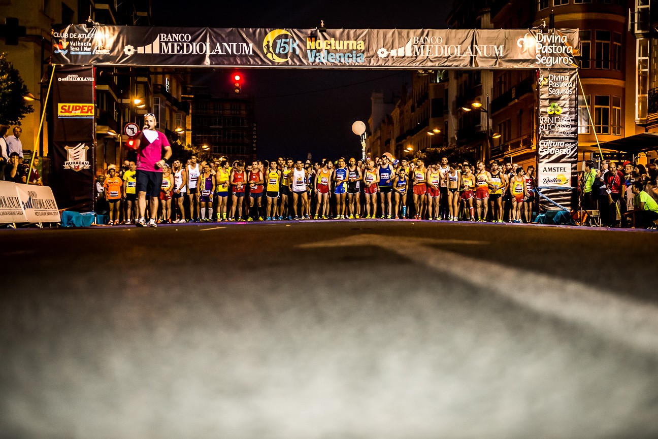 Fotografia deportiva de running en la 15K Nocturna de Valencia 2014