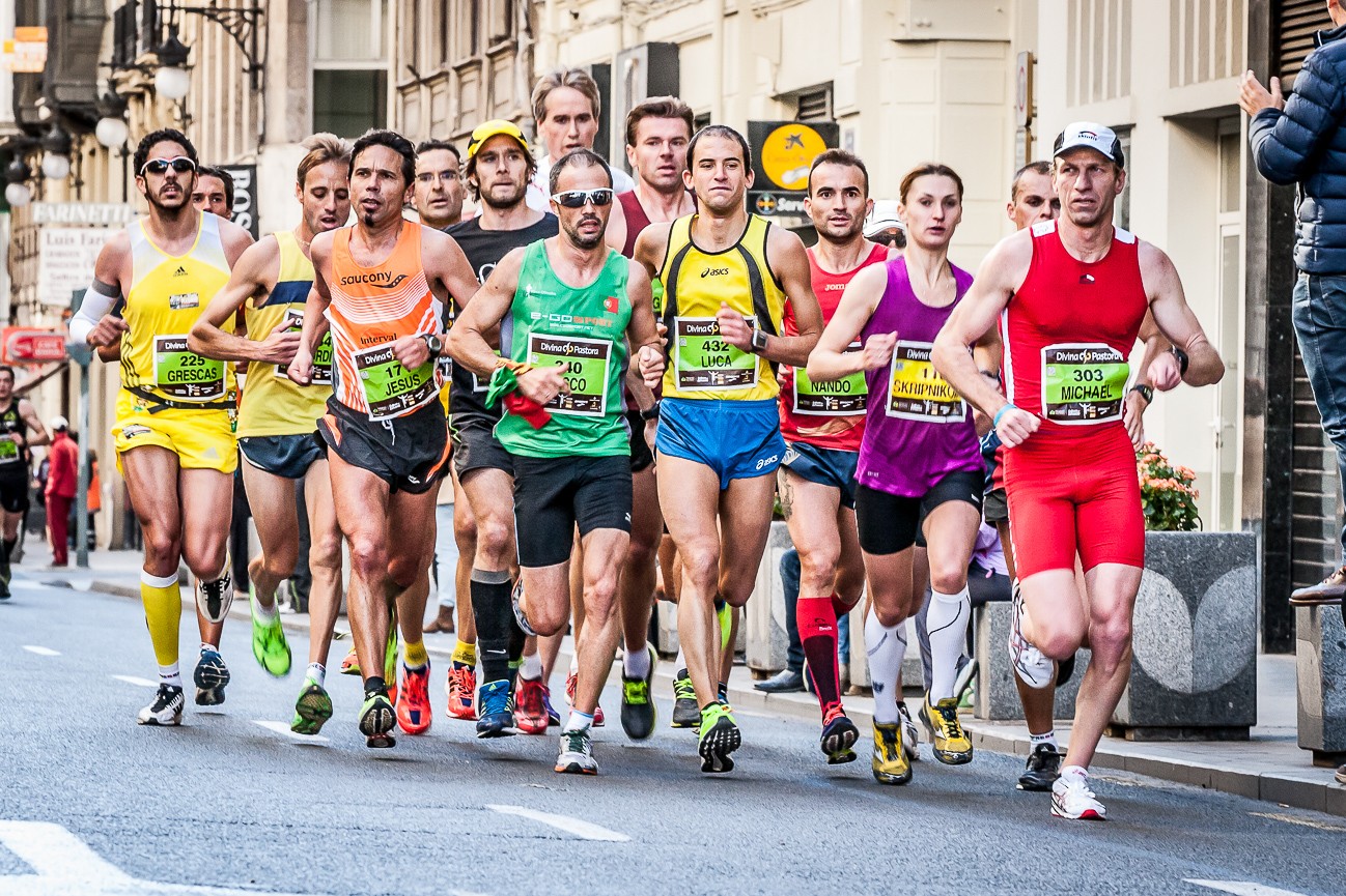 Fotografia deportiva running de la Maraton Valencia Divina Pastora 2013