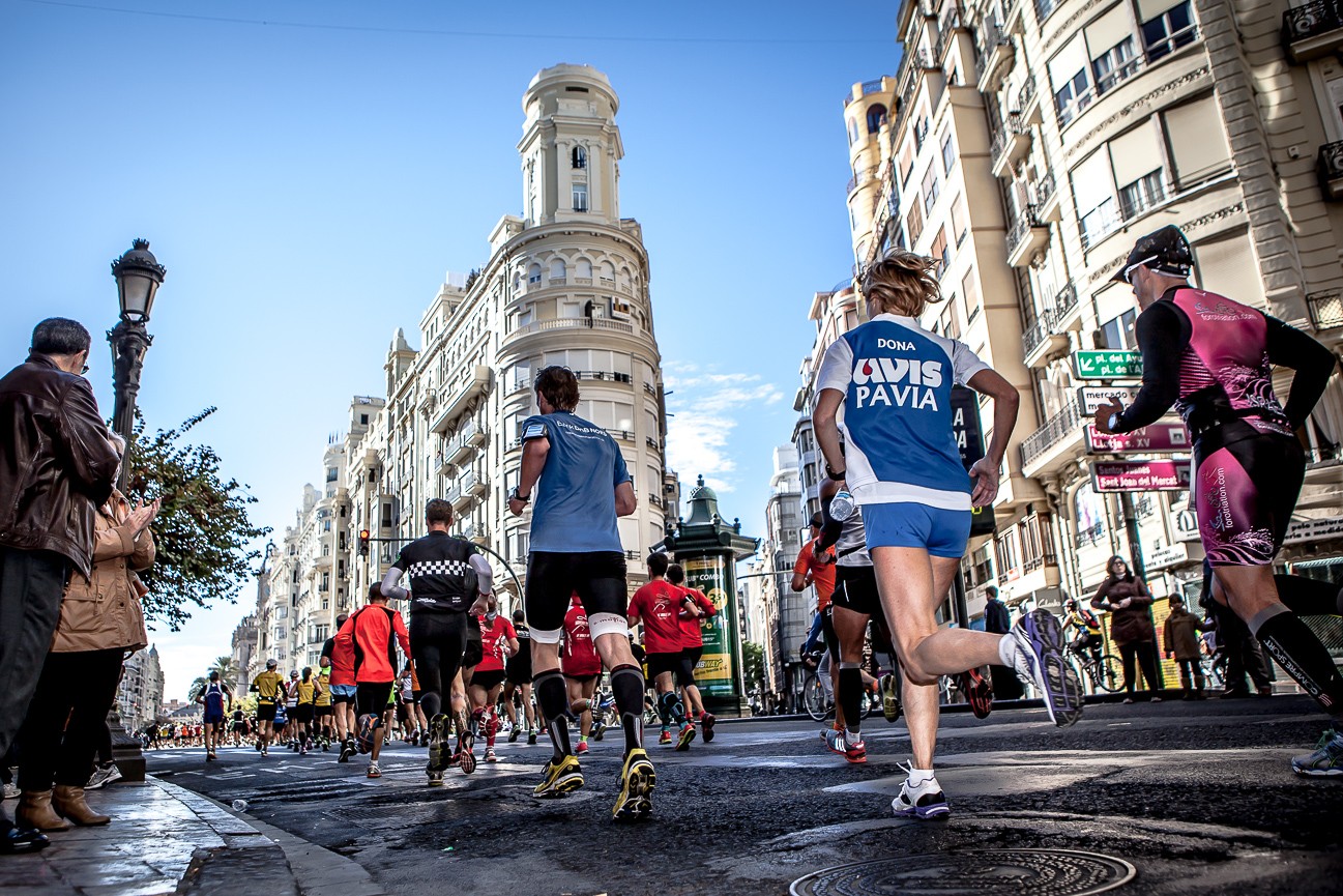 Fotografia deportiva running de la Maraton Valencia Divina Pastora 2013